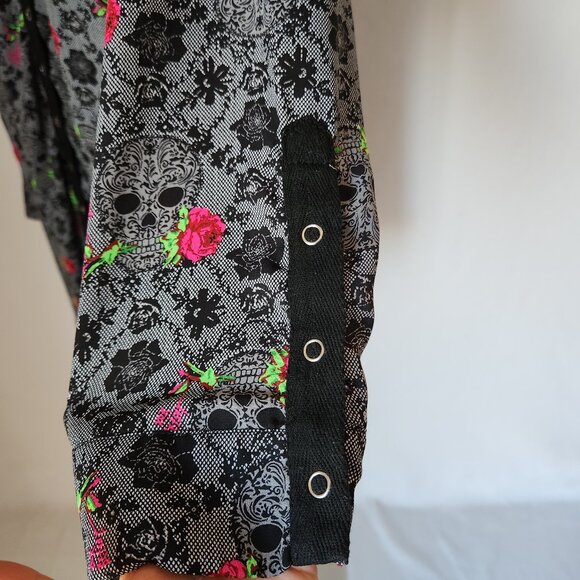 Betsey Johnson x Torrid Georgette Rose Skull Tunic Shirt Faux Leather Collar - Picture 9 of 13